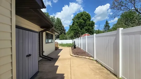 8362 81st Street Lane S Cottage Grove MN 55016