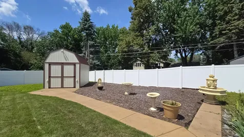 8362 81st Street Lane S Cottage Grove MN 55016