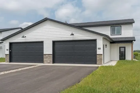 3106 Scotch Lane Mankato MN 56001
