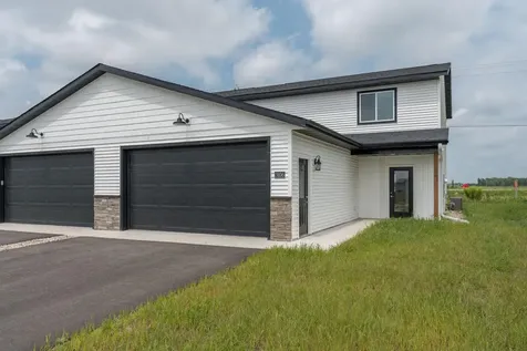 3106 Scotch Lane Mankato MN 56001