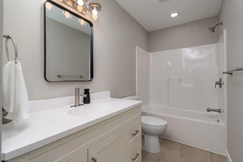 3106 Scotch Lane Mankato MN 56001