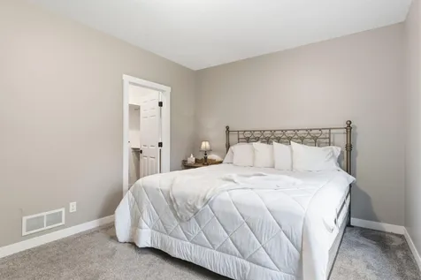 1573 Alexander Road NE Rochester MN 55906