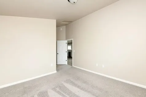 1125 60th Avenue W West Fargo ND 58078