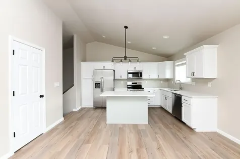 1125 60th Avenue W West Fargo ND 58078