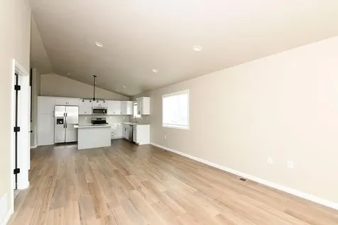1125 60th Avenue W West Fargo ND 58078