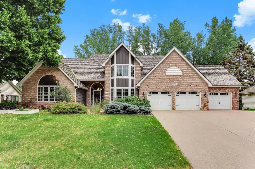 5968 Scenic Place Shoreview MN 55126