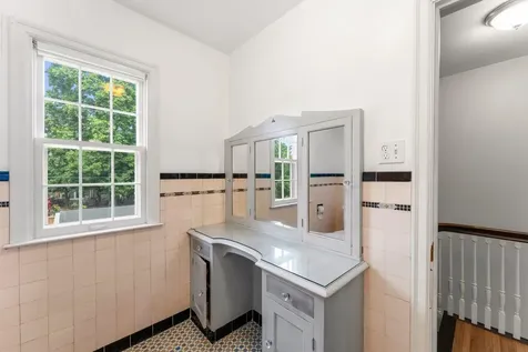 704 E Minnehaha Parkway Minneapolis MN 55417