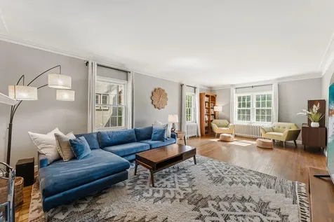704 E Minnehaha Parkway Minneapolis MN 55417