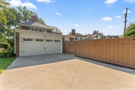 704 E Minnehaha Parkway Minneapolis MN 55417