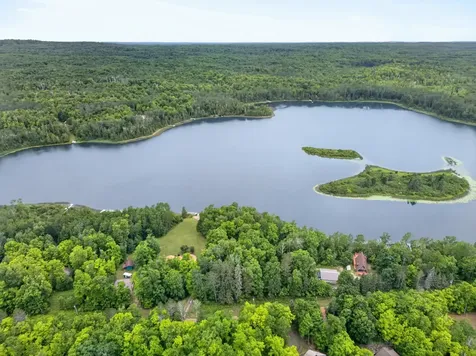 38837 Sissebakwet Shores Road Cohasset MN 55721