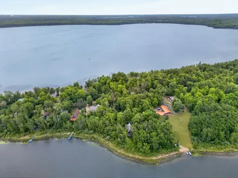 38837 Sissebakwet Shores Road Cohasset MN 55721