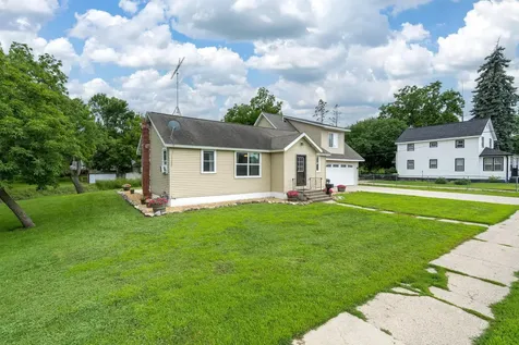 404 Paquin Street E Waterville MN 56096