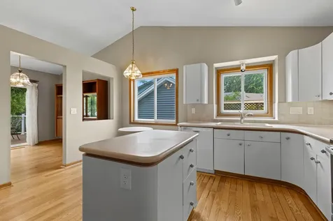 5749 W 141st Street Savage MN 55378