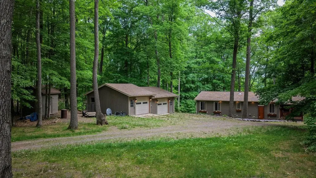 15506 W Holly Lake Lane Stone Lake WI 54876