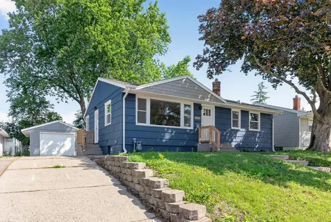2075 Hawthorne Avenue E Saint Paul MN 55119