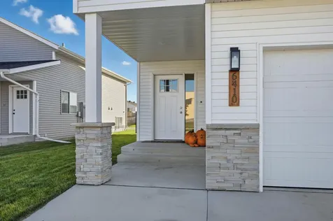 6410 82nd Avenue S Horace ND 58047
