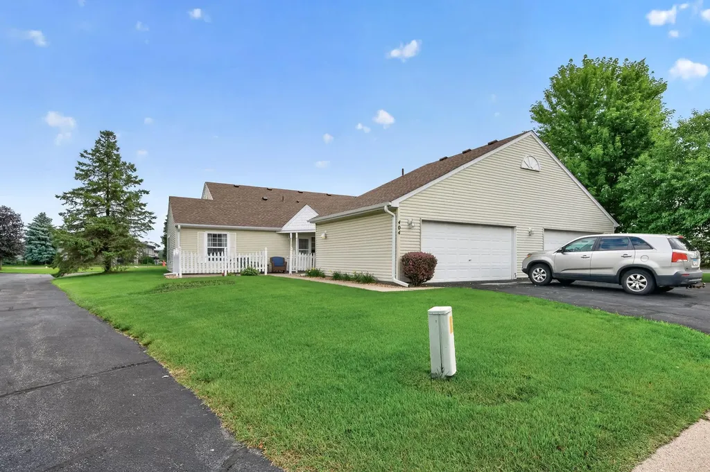 404 Sarazin Street Shakopee MN 55379