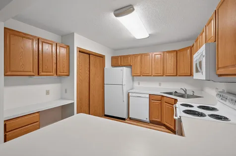 404 Sarazin Street Shakopee MN 55379
