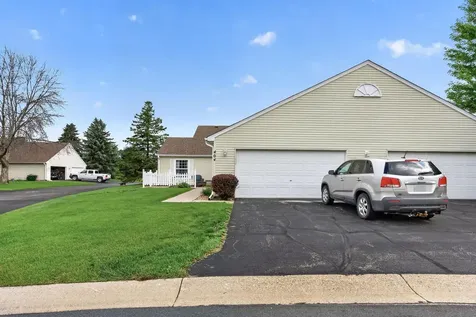 404 Sarazin Street Shakopee MN 55379