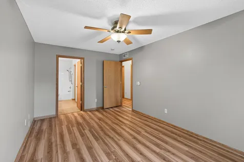 404 Sarazin Street Shakopee MN 55379
