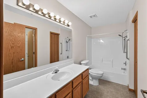 404 Sarazin Street Shakopee MN 55379