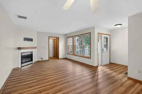 404 Sarazin Street Shakopee MN 55379
