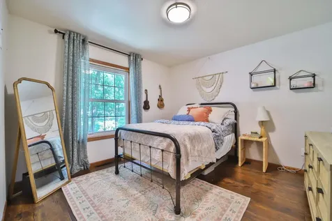 2311 E River Road Motley MN 56466