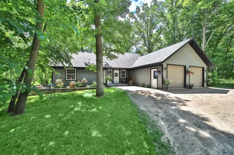 2311 E River Road Motley MN 56466