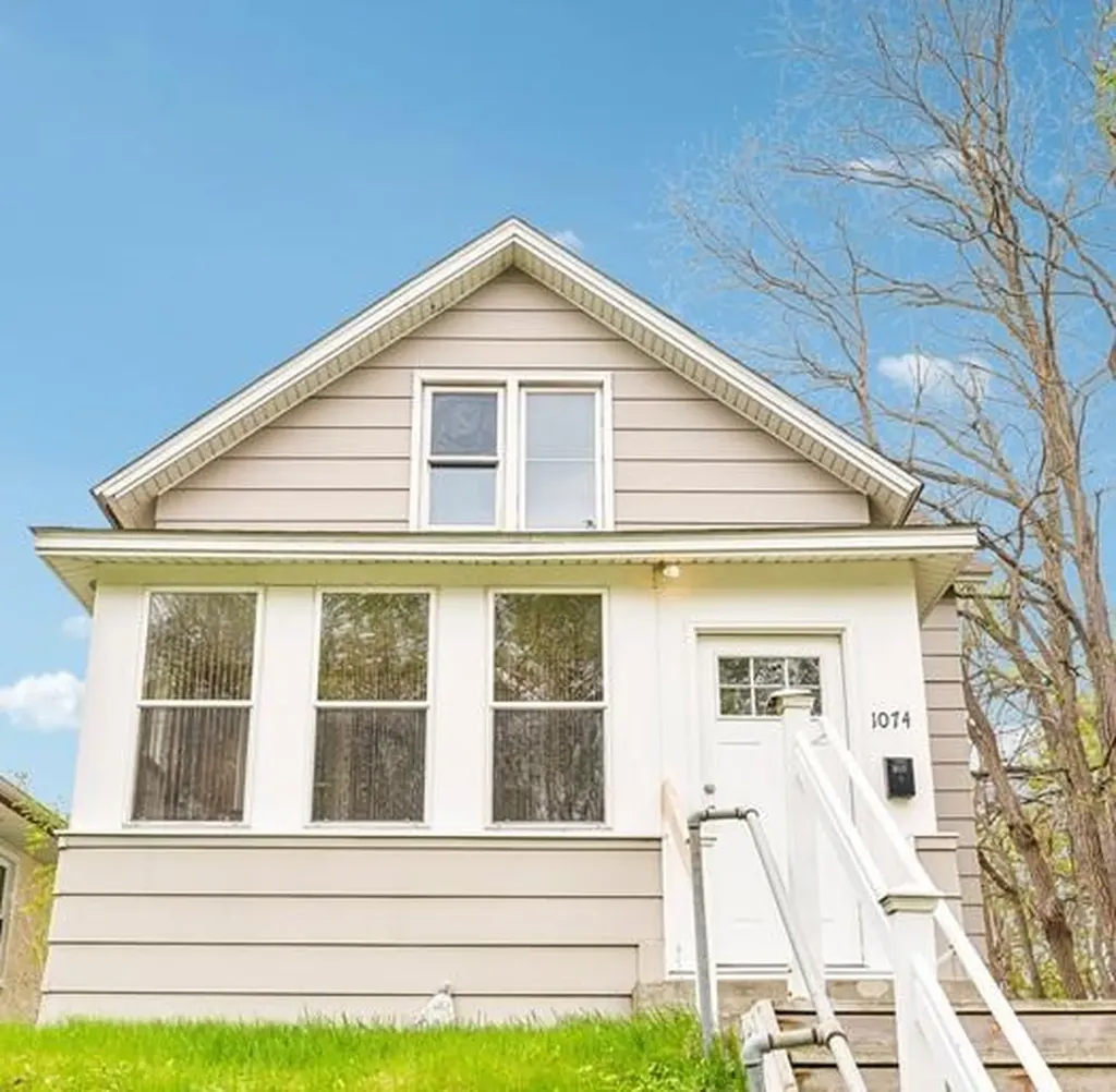 1074 Euclid Street Saint Paul MN 55106