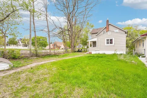 1074 Euclid Street Saint Paul MN 55106