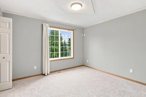 2875 Arboretum Village Trail Chanhassen MN 55331