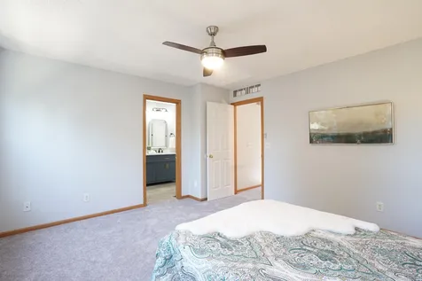 1692 Liberty Circle Shakopee MN 55379