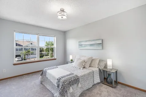 1692 Liberty Circle Shakopee MN 55379