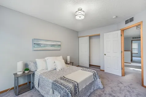1692 Liberty Circle Shakopee MN 55379