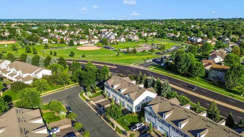 1692 Liberty Circle Shakopee MN 55379