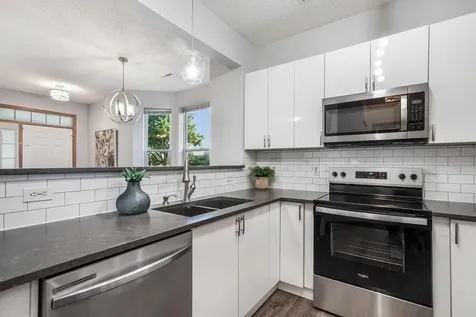 1692 Liberty Circle Shakopee MN 55379