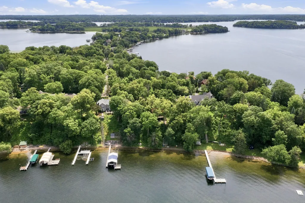34XX Warner Lane Mound MN 55364
