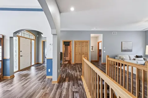 11312 Kenworth Lane Lakeville MN 55044