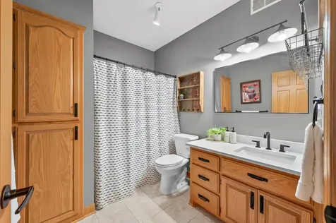 11312 Kenworth Lane Lakeville MN 55044