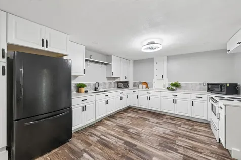 11312 Kenworth Lane Lakeville MN 55044