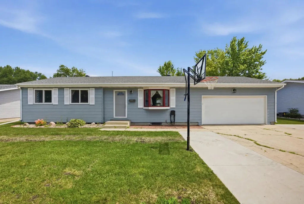 901 7th Street W West Fargo ND 58078