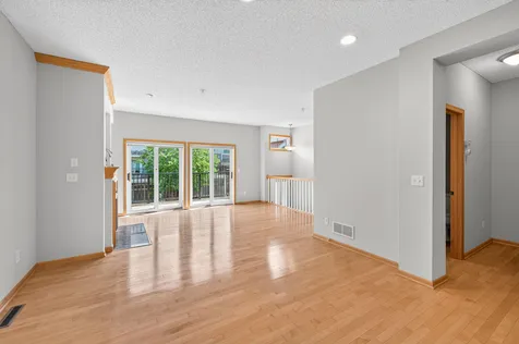15589 Dwellers Way Apple Valley MN 55124