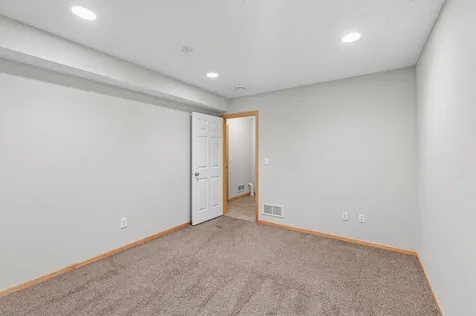 15589 Dwellers Way Apple Valley MN 55124