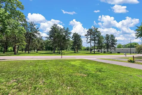 1105 5th Avenue N Princeton MN 55371