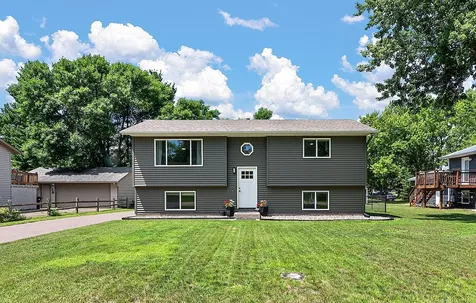 1105 5th Avenue N Princeton MN 55371
