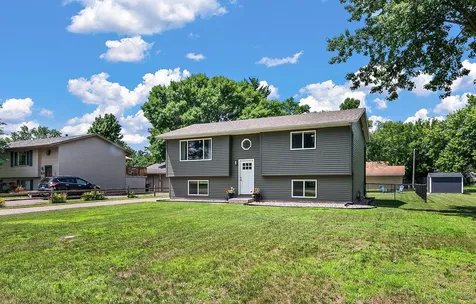1105 5th Avenue N Princeton MN 55371