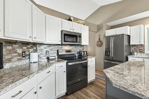 13825 Mallard Trail Rogers MN 55374