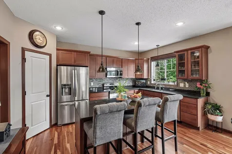 662 Jutland Avenue Shakopee MN 55379