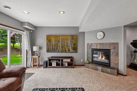 662 Jutland Avenue Shakopee MN 55379
