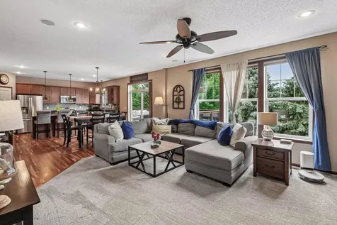 662 Jutland Avenue Shakopee MN 55379